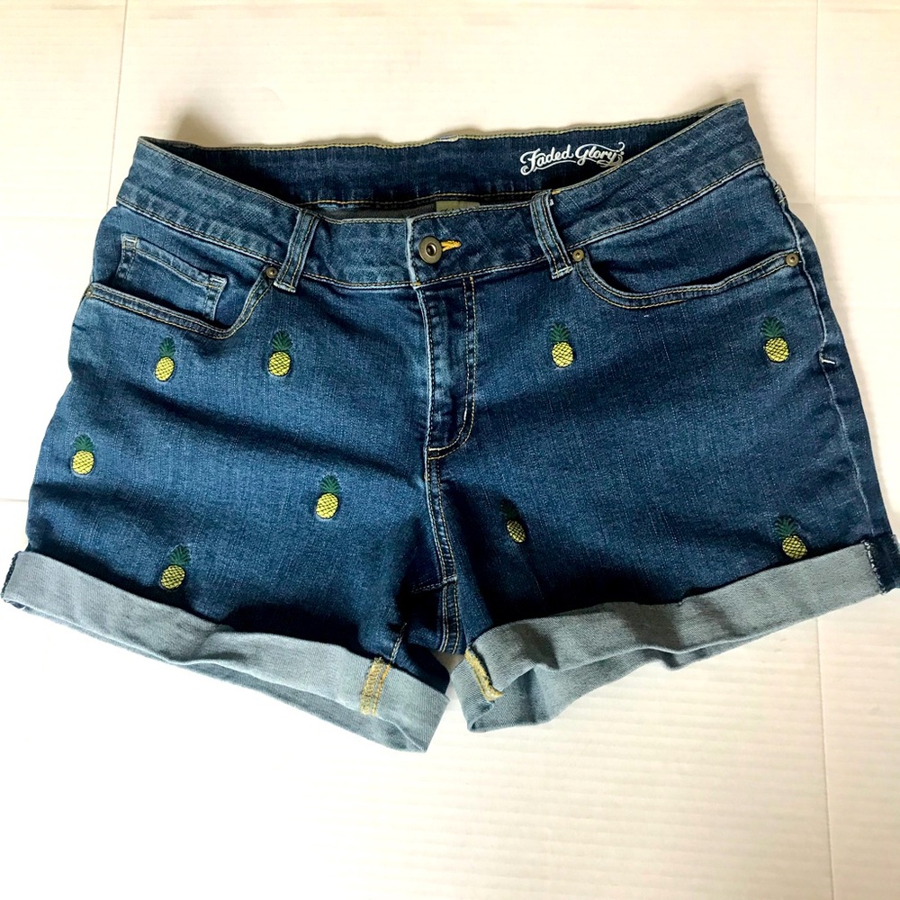 FADED GLORY PINEAPPLE JEAN SHORTS FOR WOMEN SIZE 12
